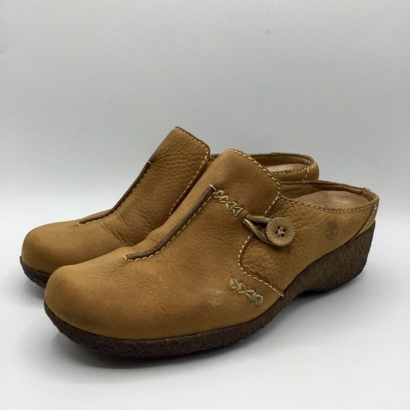TIMBERLAND Comforia Tan Slip On Mules Clogs Button Shoes Women Size 9 - Picture 1 of 13